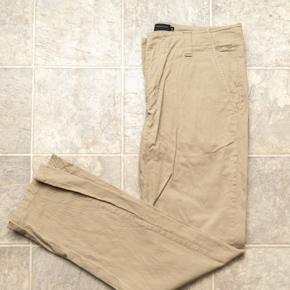 Oakley 5 Pocket Sz 34 x 32 Men's Khaki Pants Slim